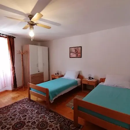 بيت ضيافة Twin Luka 15078b